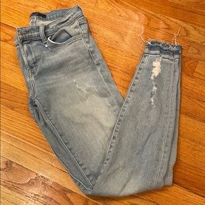 J Brand women’s light wash jeans size 26